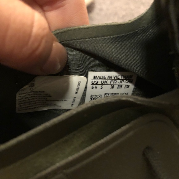 Army green and pink adidas shoes - Picture 3 of 4